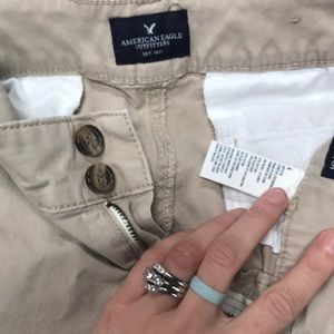 American eagle kakis